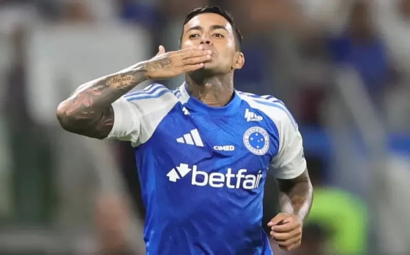 Dudu remove fotos do Cruzeiro de suas redes sociais