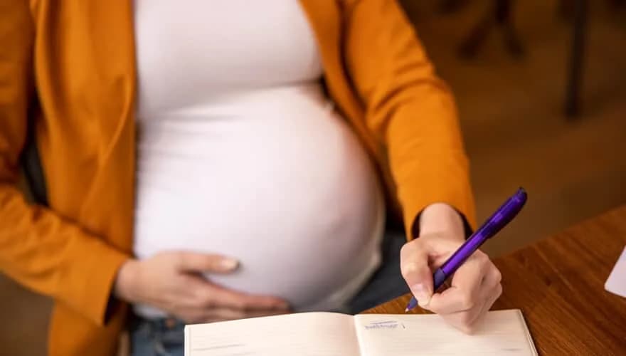 Gestante tem direito a remarcação de prova de concurso mesmo sem previsão no edital