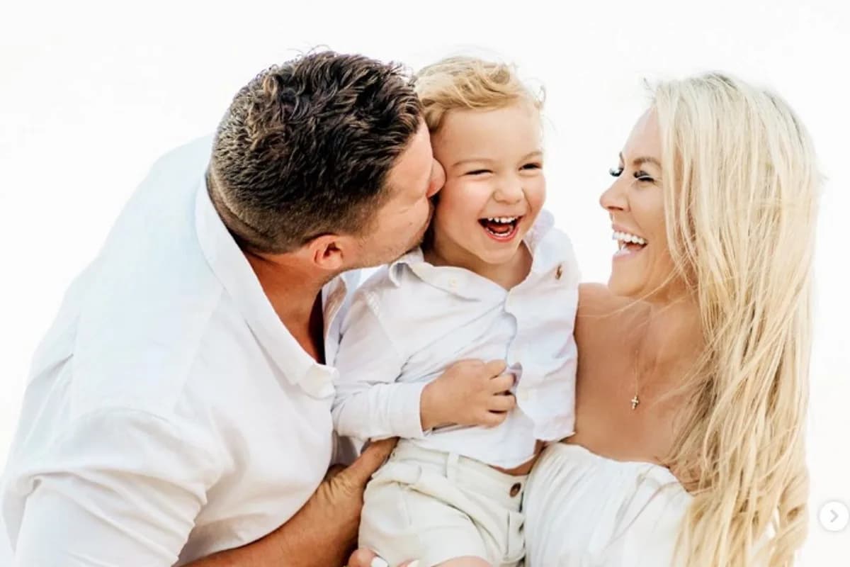 Filho de 3 anos de influenciadora morre afogado nos EUA; veja