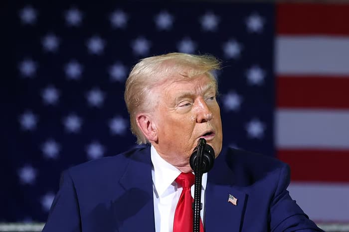 Trump impõe tarifas de 30% sobre produtos do México e da União Europeia