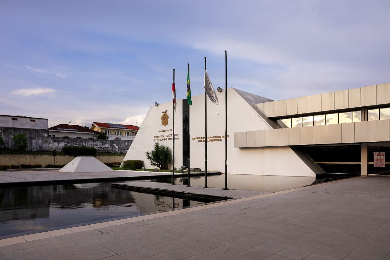 Concurso da Aleam tem mais de 72 mil inscritos de todo o país; prazo de pagamento vai até sexta (17/10)