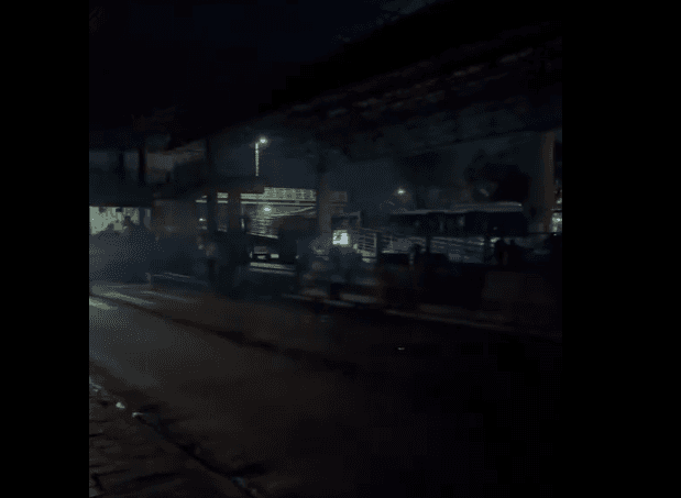 Criminosos roubam fios e deixam passageiros na escuridão no T4 em Manaus; vídeo