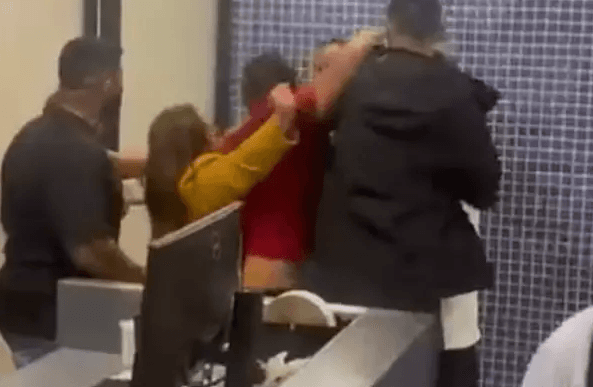 Cancelamento de voos para Fernando de Noronha gera tumulto no aeroporto de Recife