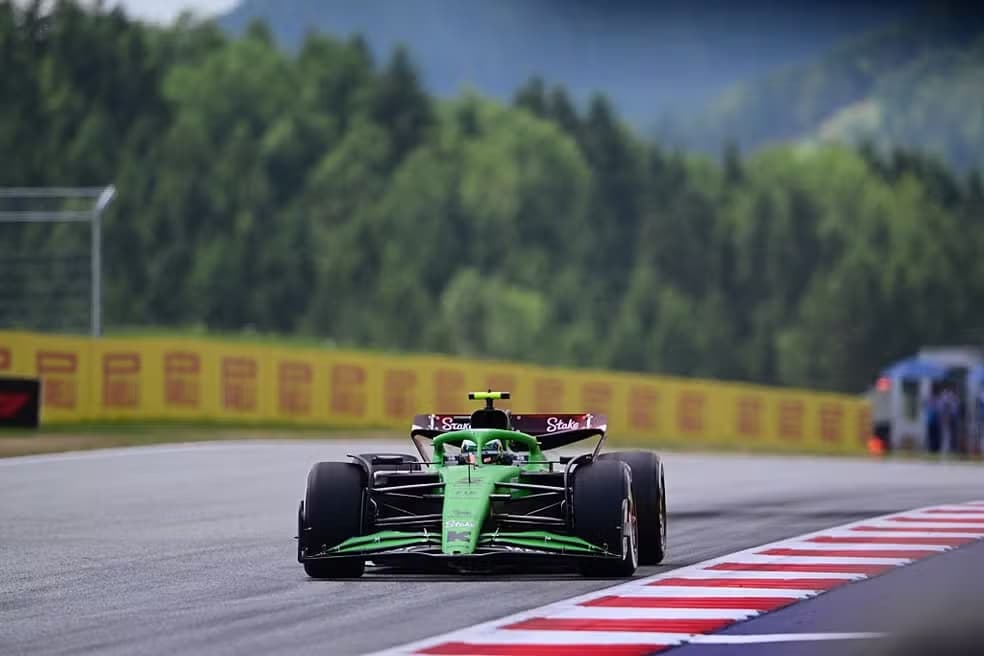 GP da Áustria: Bortoleto faz 8º tempo, Norris lidera 2º treino livre