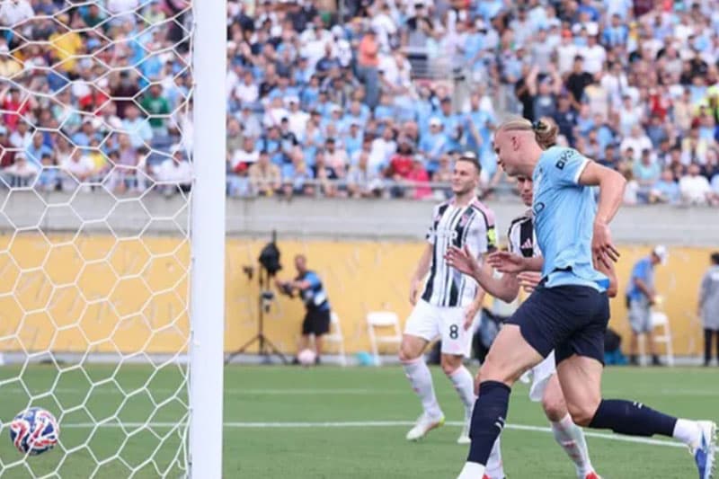 City massacra a Juve e avança no Mundial com 100% de aproveitamento