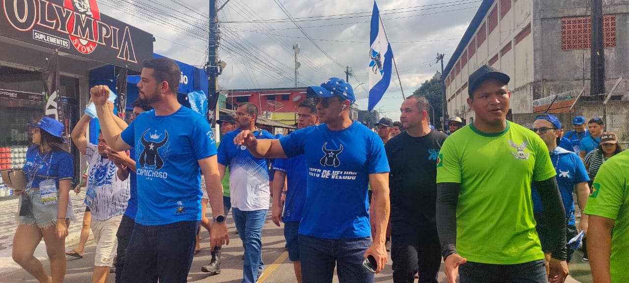 VÍDEO: Presidente do Boi Caprichoso se retira da apuração dos votos do Festival Folclórico de Parintins