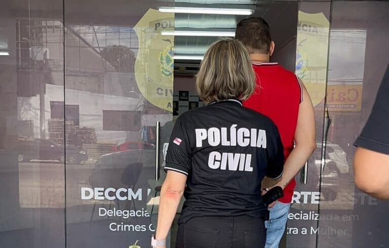 Homem é preso por invadir casa da ex e furtar celular em Manaus