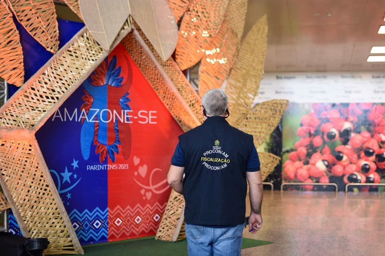 Procon-AM orienta consumidores sobre direitos nas passagens para o Festival de Parintins