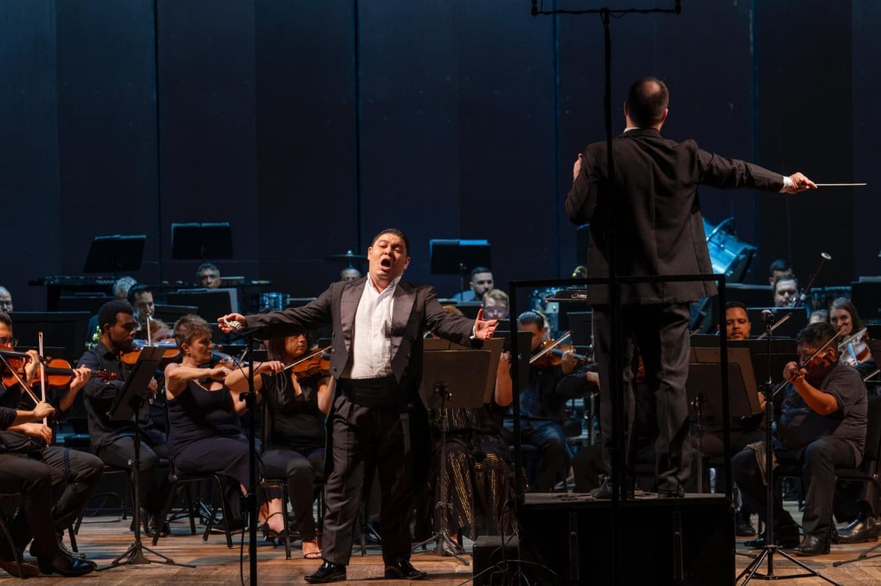 Espetáculo In Concert celebra o amor com clássicos e toques amazônicos no Teatro Amazonas