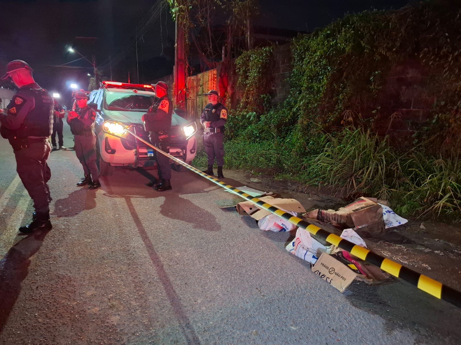 URGENTE: corpo esquartejado com bilhete é encontrado em Manaus