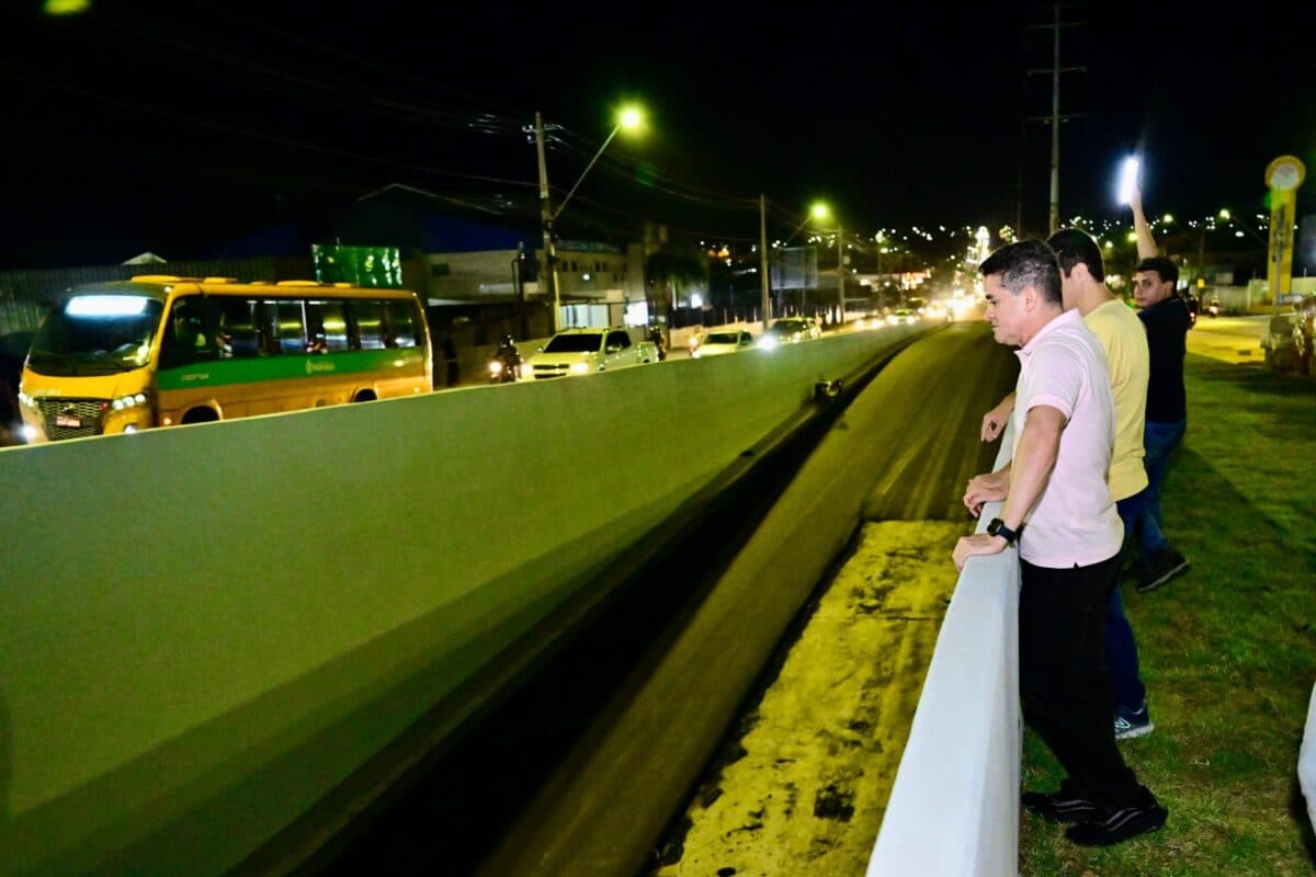 Alça lateral do viaduto Rei Pelé é liberada em Manaus