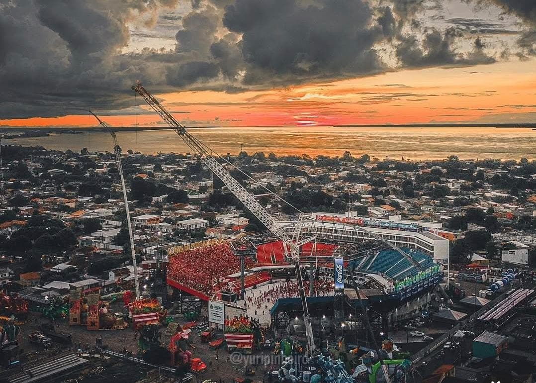 Ministério Público do Trabalho pede suspensão do uso de guindastes no Festival de Parintins