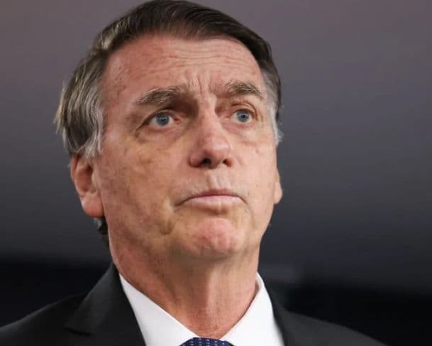 Abin paralela: Relatório da PF diz que Jair Bolsonaro e seu filho era peças centrais da organização