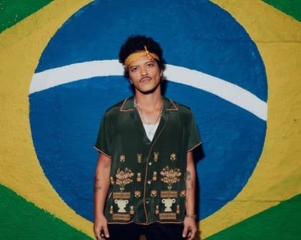 Fãs brasileiros acusam Bruno Mars de apropriação cultural