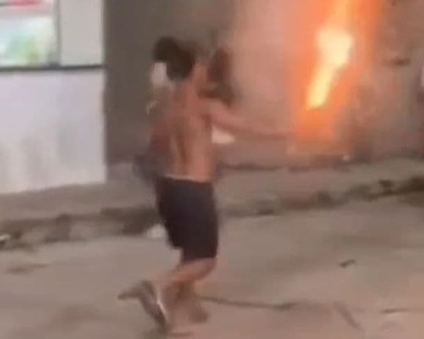 IMAGEM FORTE: artefato pirotécnico explode e deixa homem sem dedo em festa de São João