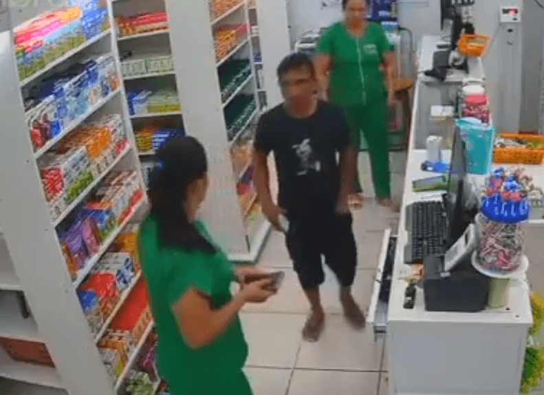 ‘Gênio do crime’ esquece RG durante assalto à farmácia no Amazonas