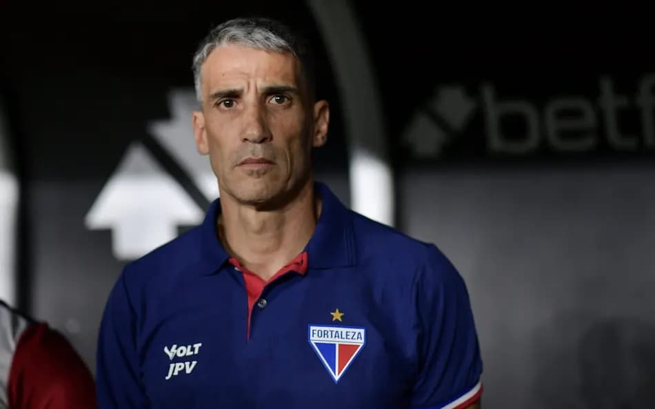 Fortaleza demite técnico Vojvoda após derrota para o Ceará, no Clássico-Rei