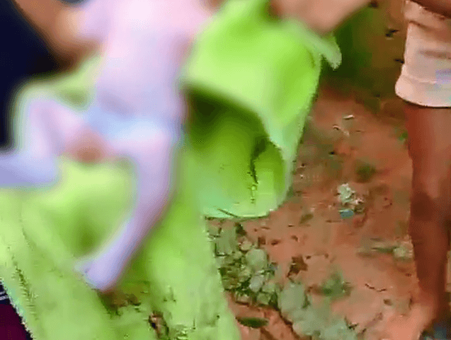 URGENTE: Recém-nascido é jogado em barranco pela própria mãe após parto em Manaus; imagem forte