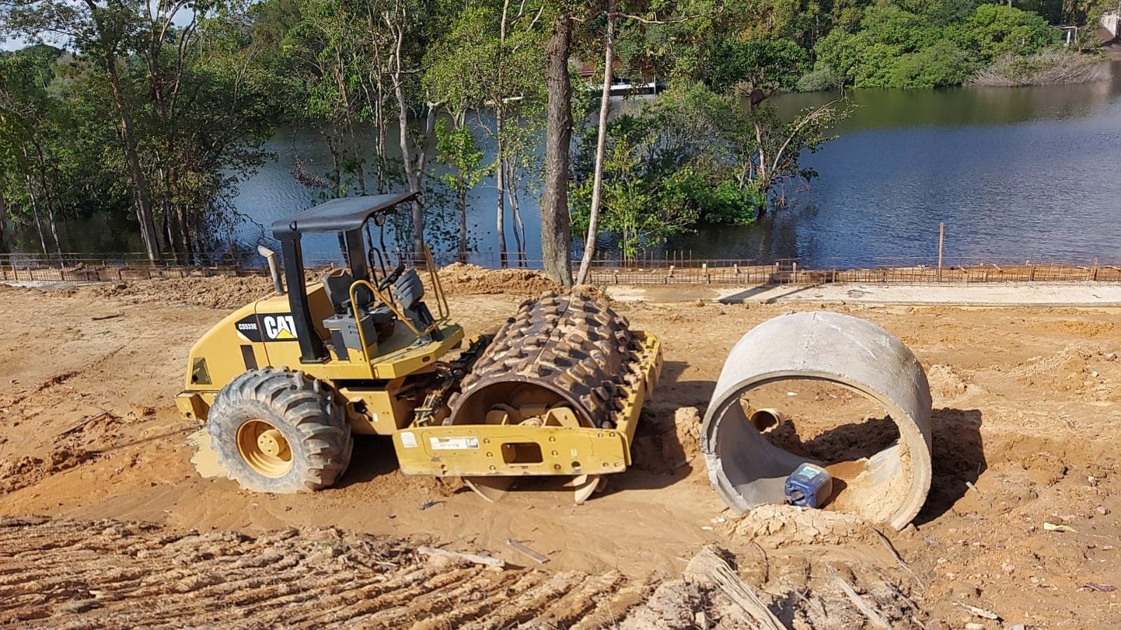 Ipaam aplica multa de R$ 100 mil por terraplanagem irregular em Área de Preservação no Tarumã-Açu