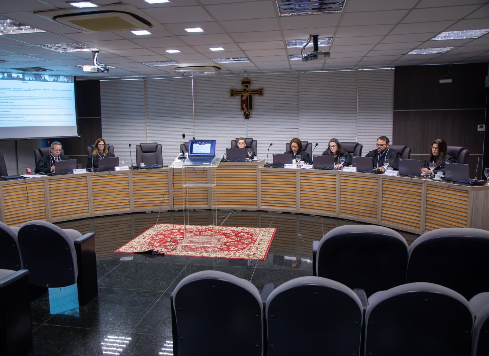 Fraude na cota de gênero leva à cassação de vereadora e anulação de candidaturas em Codajás