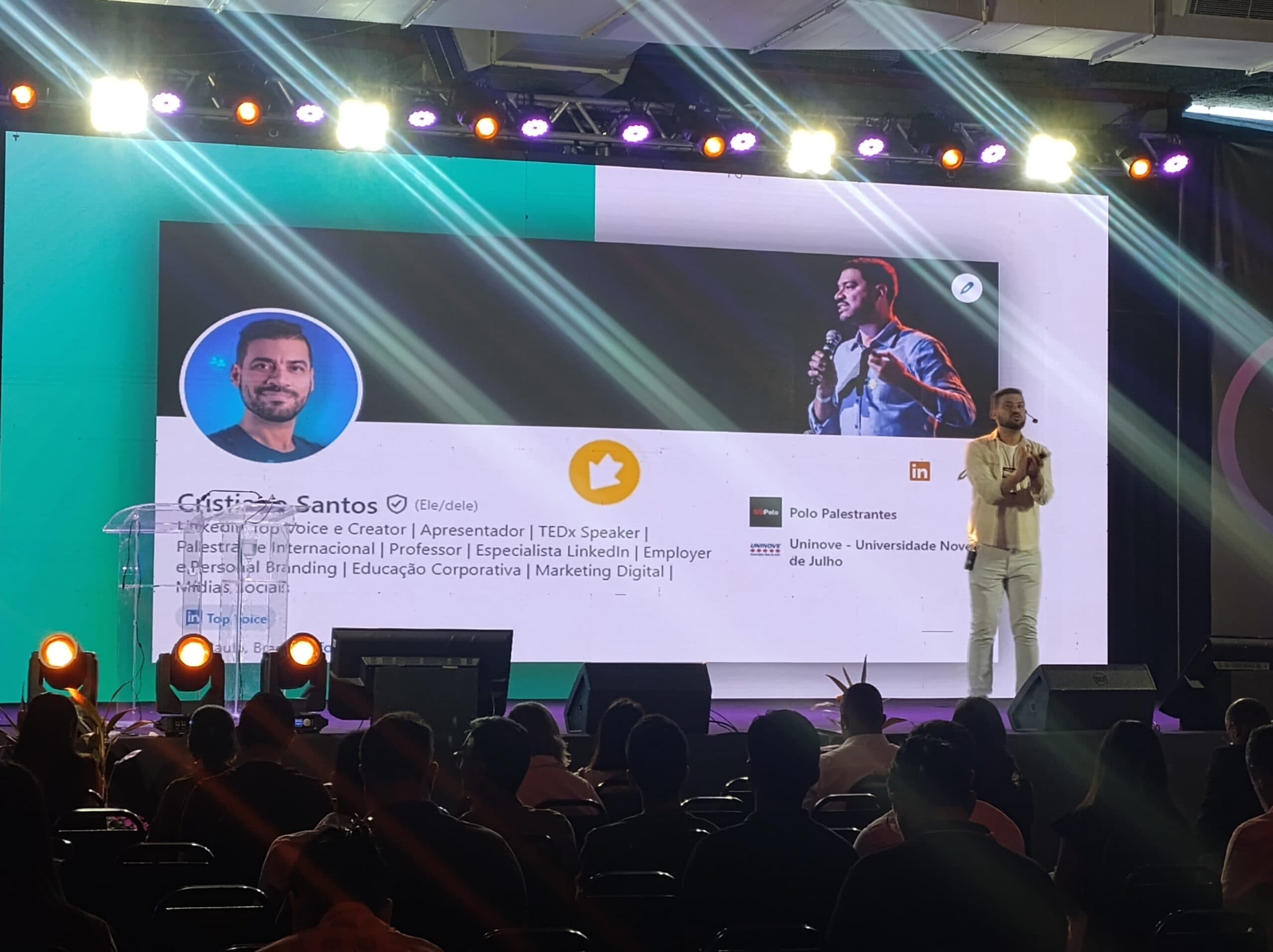 Cristiano Santos surpreende público do DSX 2025 em palestra interativa com LinkedIn