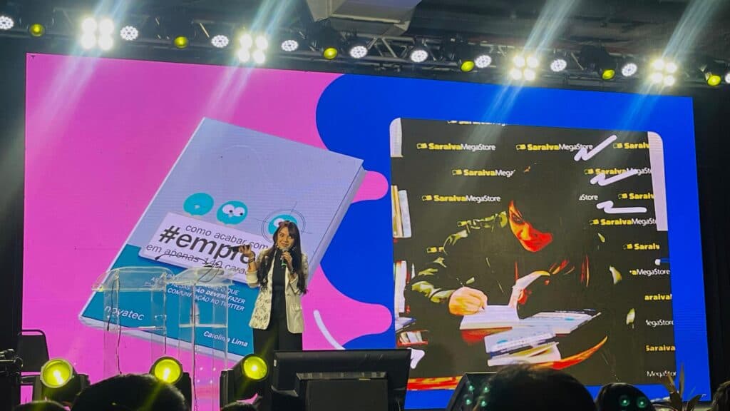 DSX 2025: Carol Lima inspira plateia com lições sobre autenticidade e estratégia