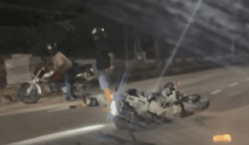 VÍDEO: Colisão entre carro e moto deixa dois feridos na avenida do Turismo