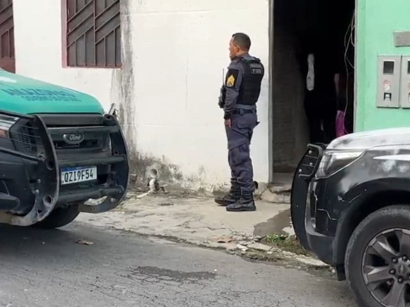Bebê de dois meses morre durante o sono ao lado da mãe em Manaus