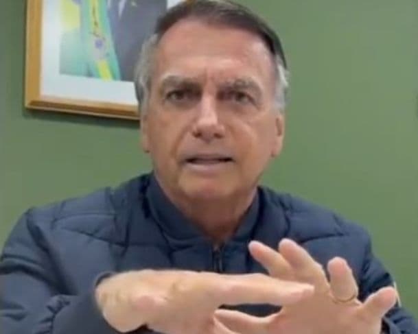 Bolsonaro desmente que tenha afirmado à Jovem Pan que está fora das eleições de 2026