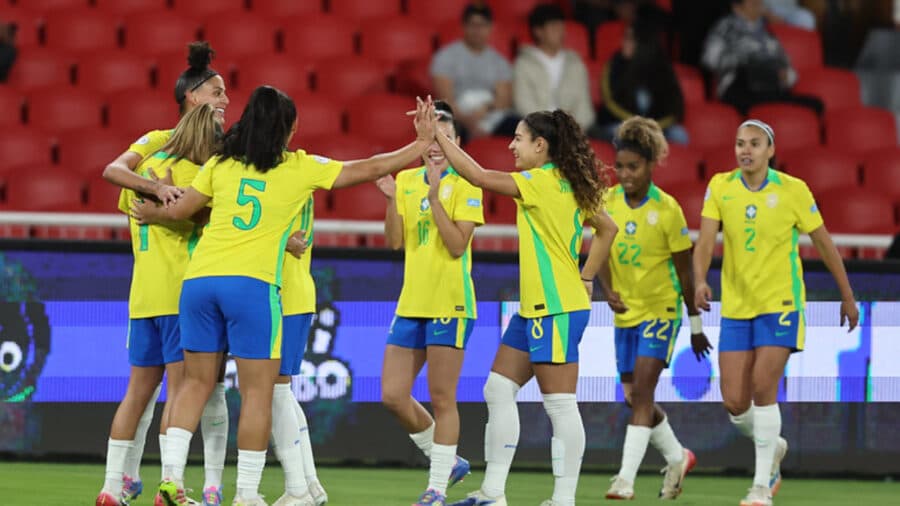 Brasil vence Uruguai por goleada e avança à final da Copa América