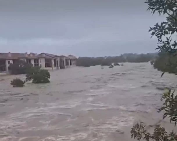 Enchentes no Texas já deixaram 70 mortos; 21 crianças estão entre as vítima