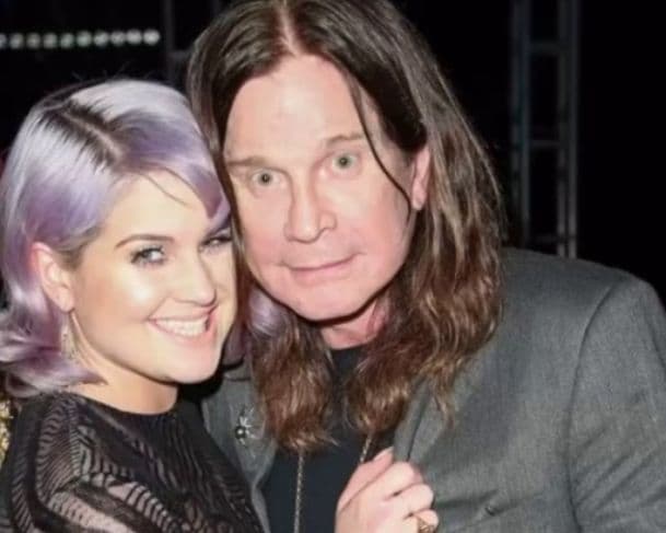 “Perdi o melhor amigo”: Kelly Osbourne desabafa após morte de Ozzy
