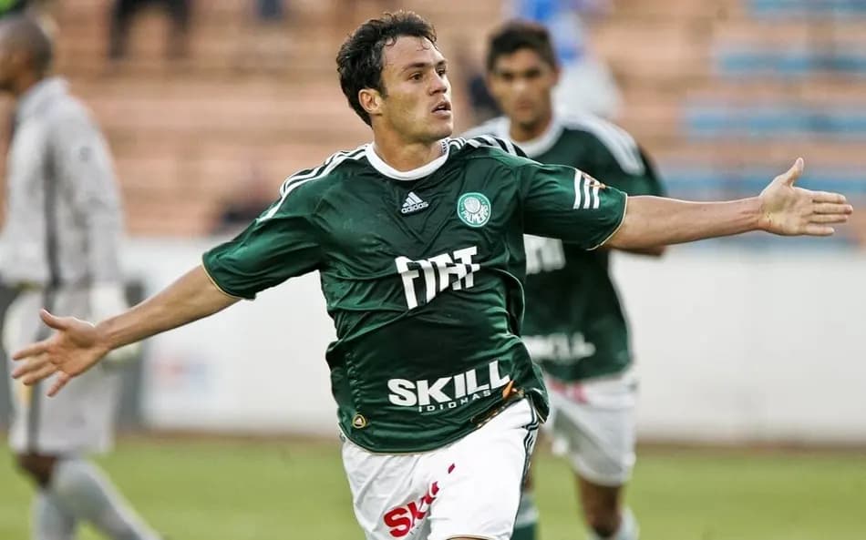 Kléber Gladiador tem prisão decretada por pensão alimentícia em atraso