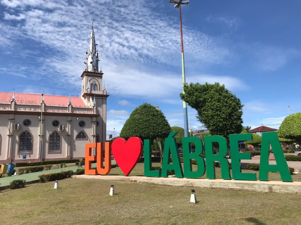 Prefeitura de Lábrea é alvo de representação no TCE-AM por supostas irregularidades em licitação de R$ 1,8 milhão