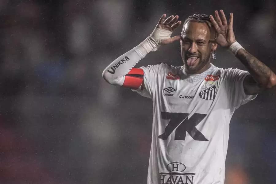 Santos vence amistoso com gol e assistência de Neymar