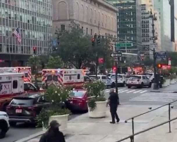 Tiroteio em prédio comercial deixa cinco mortos em Nova York