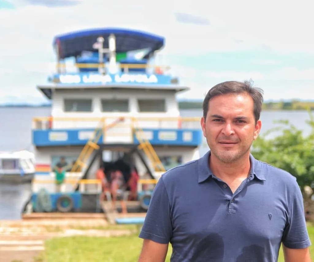 “O centro das decisões políticas do Brasil”, enfatiza prefeito de Parintins sobre as presenças políticas em três dias de Festival