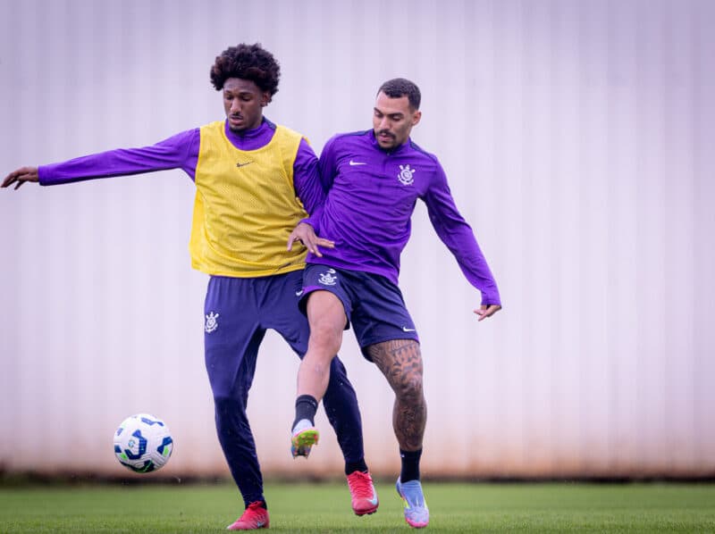 Corinthians planeja saídas e procura novos jogadores no mercado europeu