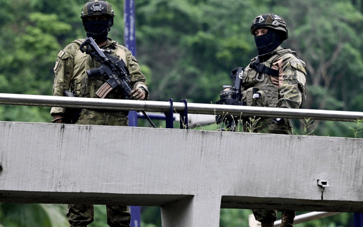 Irmão de prefeito no Equador é morto em ataque a tiros que deixou oito vítimas