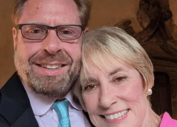 Ex-executivo que matou a mãe teria sido influenciado por chatbot de IA, dizem investigadores