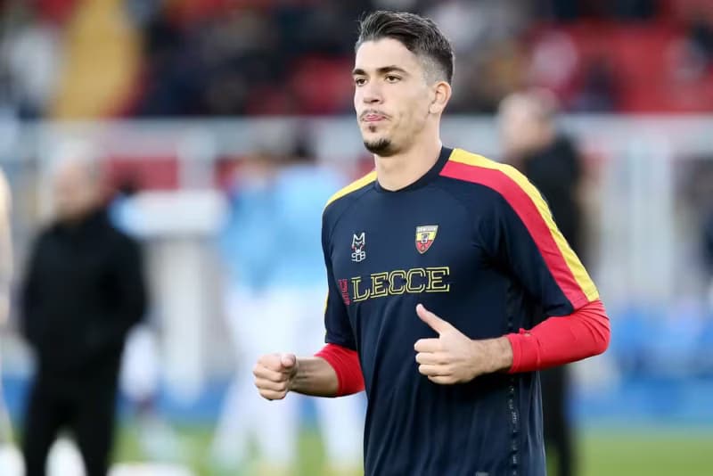 Ex-joia do Barcelona encerra carreira aos 23 anos