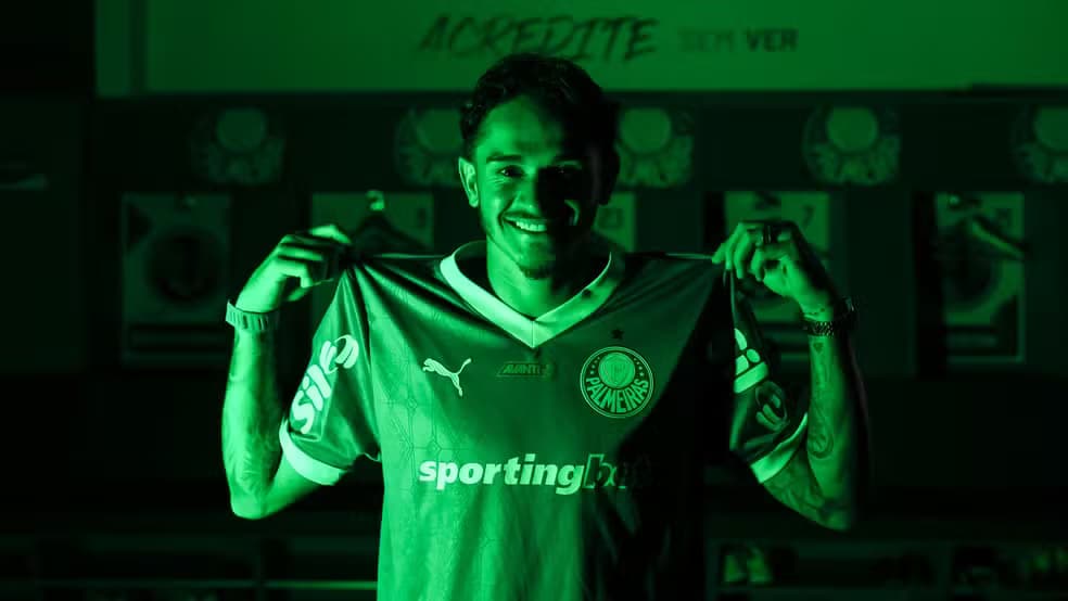 Palmeiras contrata o lateral-direito Khellven, do CSKA