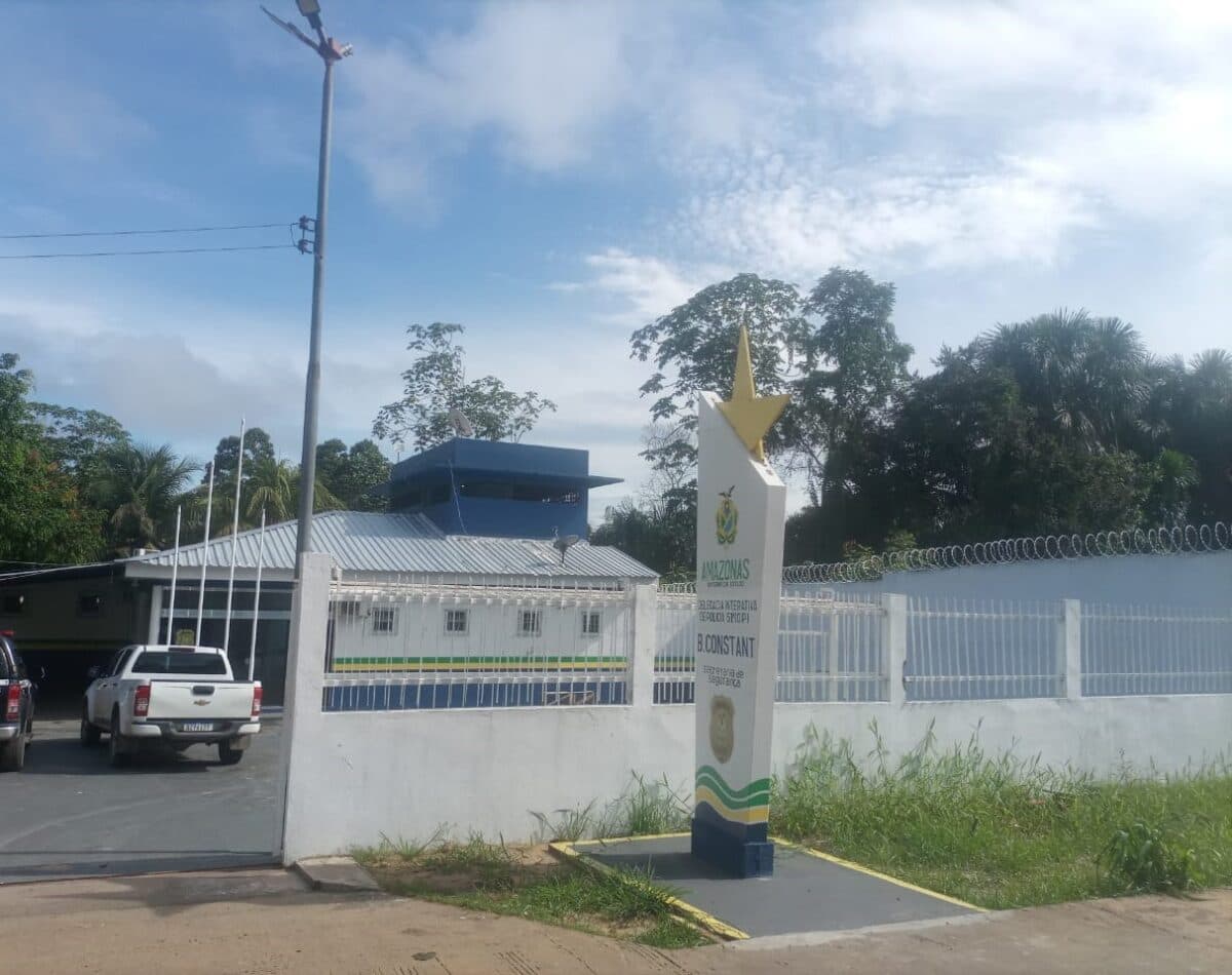 Idoso de 76 anos é preso suspeito de estuprar neta de 3 anos em Benjamin Constant