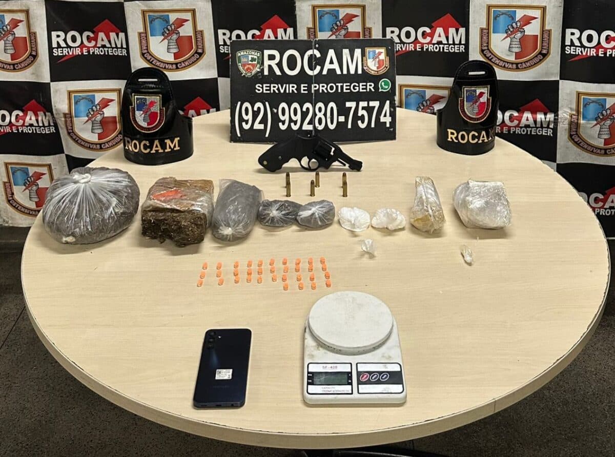 Polícia apreende armas, munições e drogas em Manaus