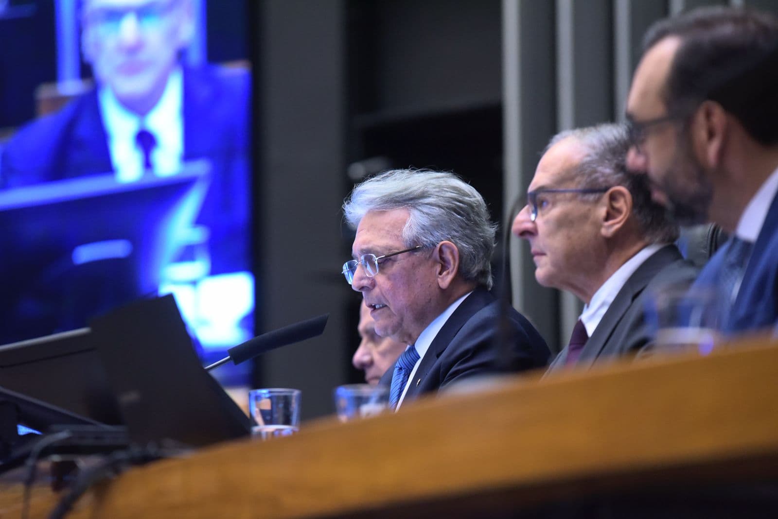 Antaq abre processo contra “taxa de pouca água” após mobilização de Pauderney com lideranças da ZFM