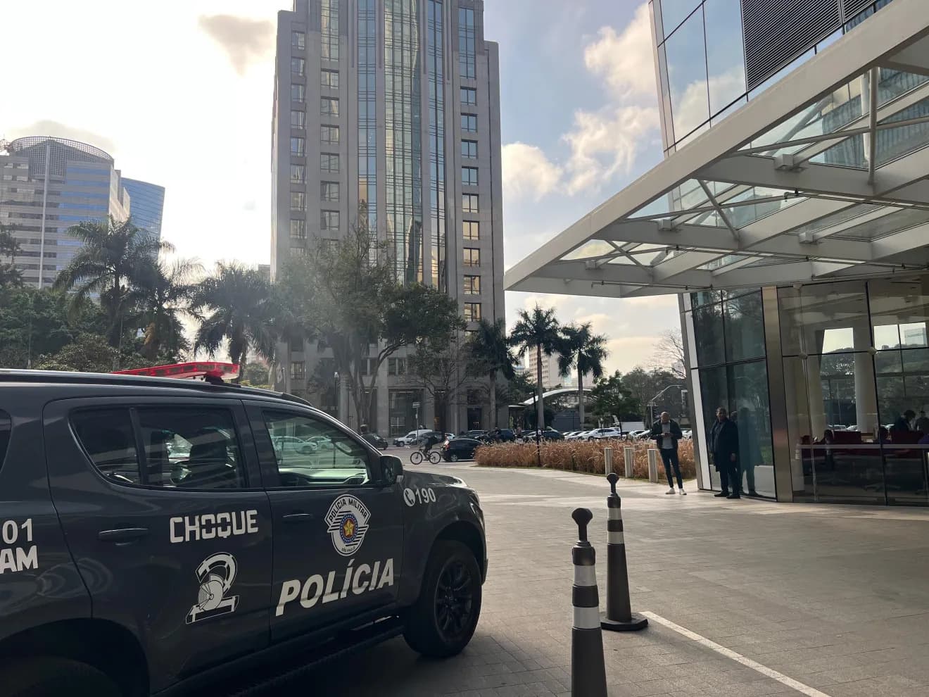 PF faz operação contra 42 alvos na Faria Lima, centro financeiro do país, por ligação com PCC