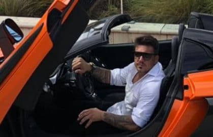 Ex-piloto de Fórmula 1 Tarso Marques é preso por apropriação indébita e liberado na audiência de custódia