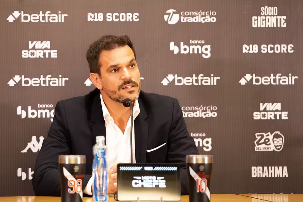 Negociações: Vasco aumenta o orçamento para contratar zagueiros