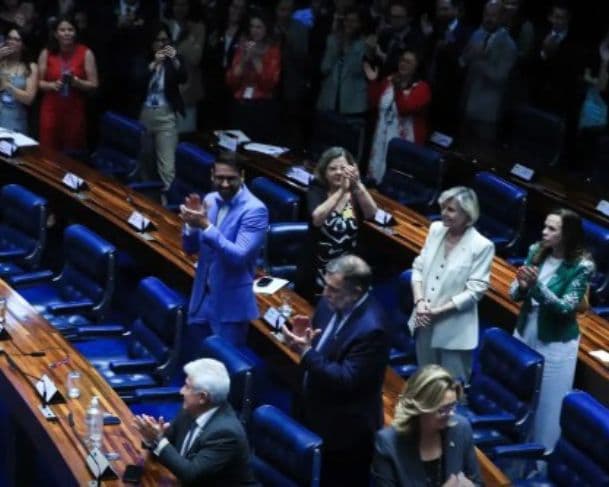 “Adultização”: Senado aprova regras para proteger crianças e adolescentes no ambiente digital