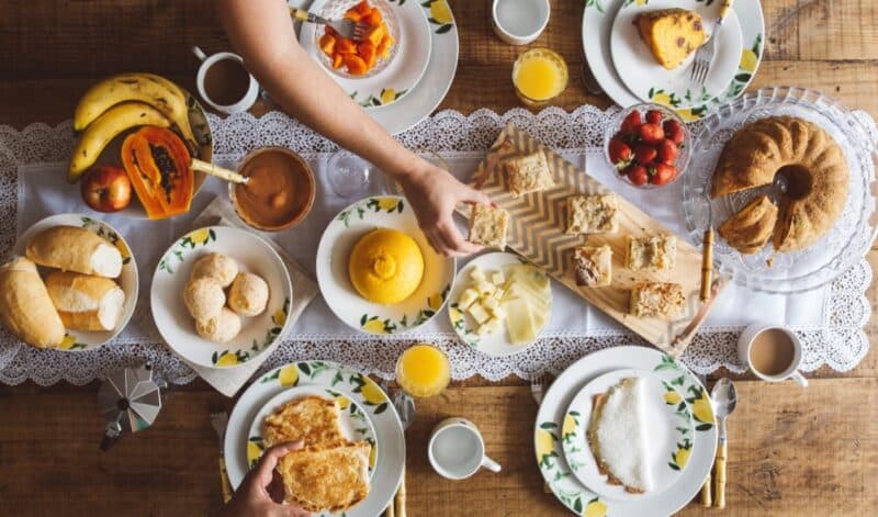 Ideias saudáveis para o café da manhã completo e nutritivo